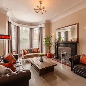 Nelson Manor Dundee