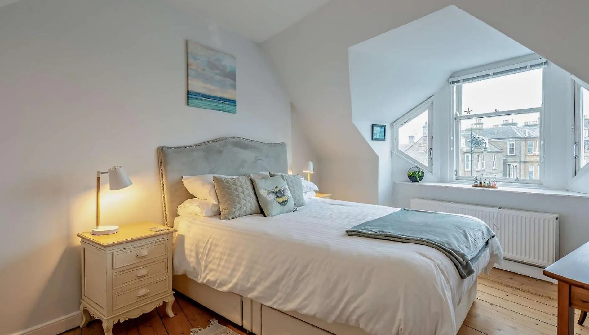 2 Bed In Broughty Ferry 94108 Villa Dundee 0*,