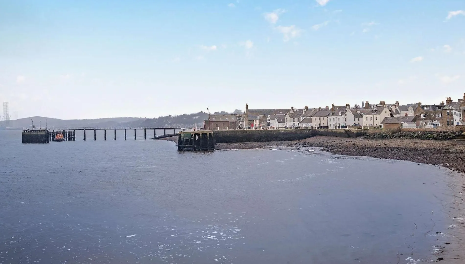 2 Bed In Broughty Ferry 94108 Villa Dundee Holiday home
